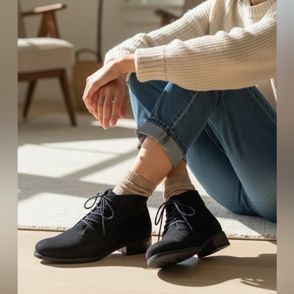 PAUL GREEN Navy Suede Lace Up Boots - Picture 1 of 12